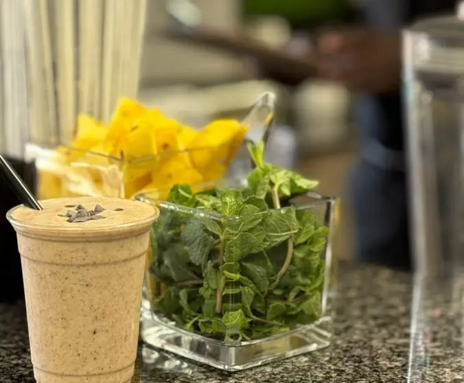 Eca234e1-8016-4bfc-96b7-6e7064c0d040@2x